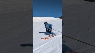 Карвинг с друзьями #горныелыжи #ski #skiing #carving #карвинг #mountains