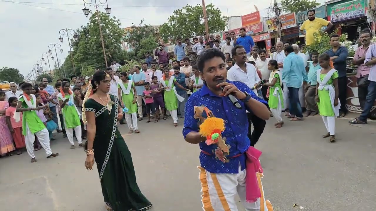 ఎన్నిసార్లు పాడిన వినాలనిపించే పాట ప్రజలకు చాలా నచ్చిన పాట మీ కోసం.9949889772. 8639918605