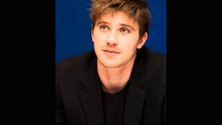 Garrett Hedlund Radio Interview