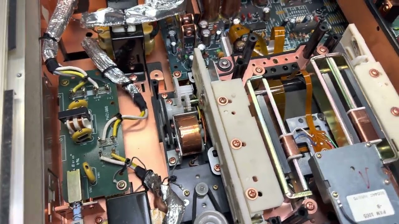 Pioneer PD-T07 Restoration Part 2: Inside the Marvel of