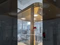 The high cabinet that is indispensable for jewelry stores is here! The design is simple, elegant,