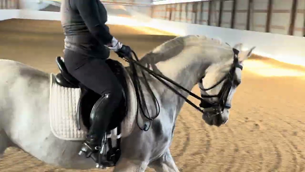 Annie Aquino and Caz 4-1 Queenagers