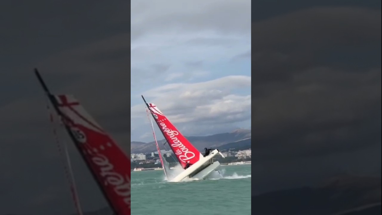 Морское карате: Тримаран против воды 