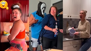 SCARE CAM 😱 Epic Funny Reactions #571 | 2025 Jump Scare Compilation // Pranks Cam