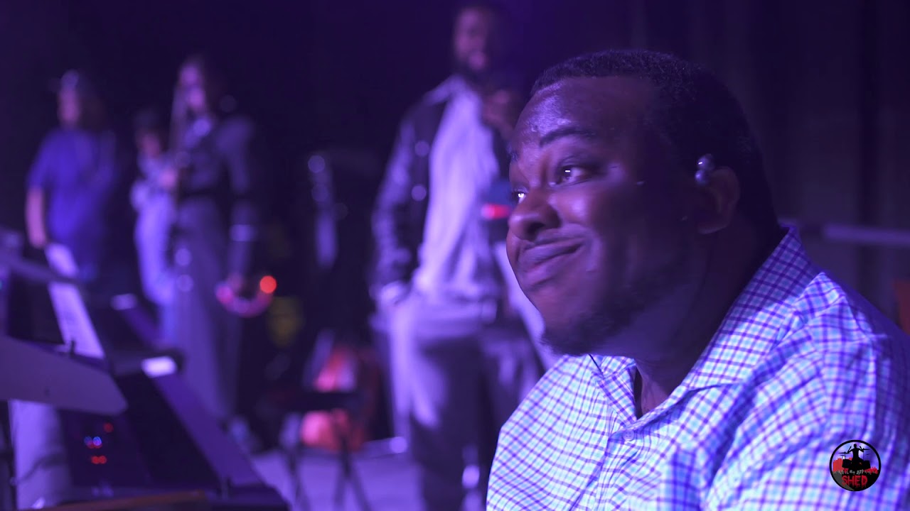 Thanksgiving Shed Performance 2017  - Quennel Gaskin