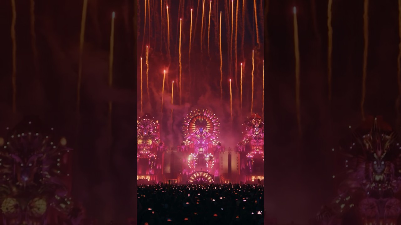 When Hardstyle meets Frenchcore at the biggest Hardstyle festival in the world 