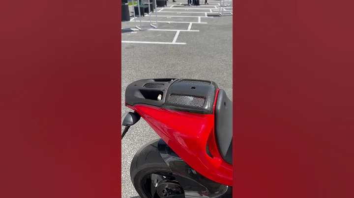 Ducati Desmosedici RR start up sound #puresound #desmosedici #rare #startup #motogp