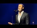 كاظم الساهر مررتي بصدري حفلة أول مرة عل المسرح كاظم الساهر مررتي بصدري حفلة أول مرة عل المسرح