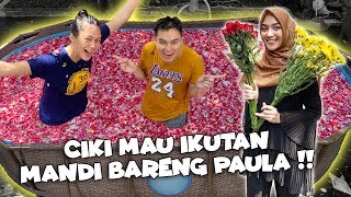 BIAR BAPAU JUNIOR WANGI .. PAULA NYEBUR DI KOLAM BUNGA ..