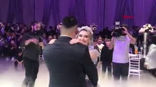 Başpehli̇van Cengi̇zhan Şi̇mşek Dünyaevi̇ne Gi̇rdi̇