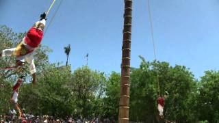 Xcaret - Voladores de Papantla