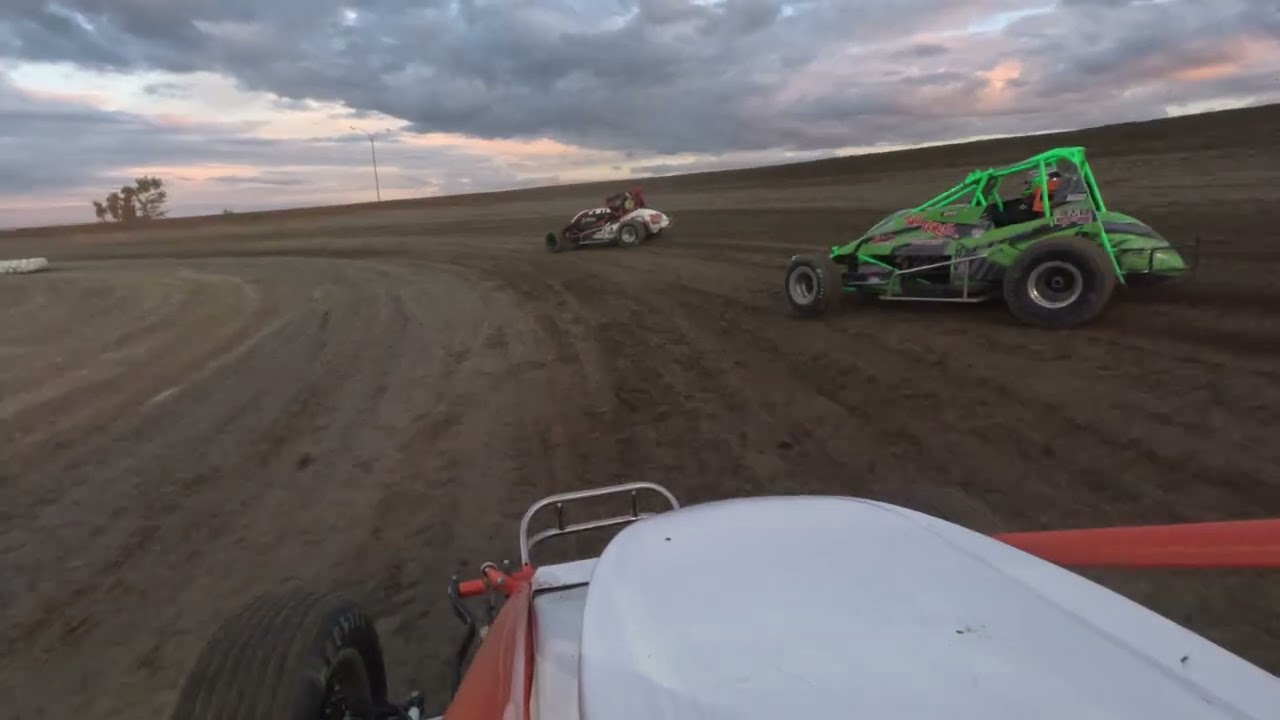 My First Race In an Non Wing Sprint Car