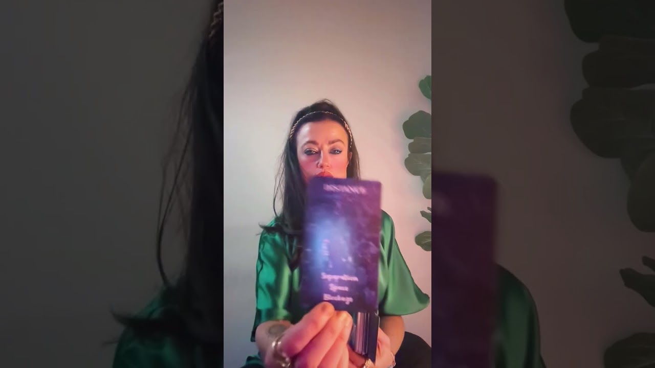 #channeledmessages #lovereading #twinflame #tarot #lovemessages #adele #rollinginthedeep ❤️