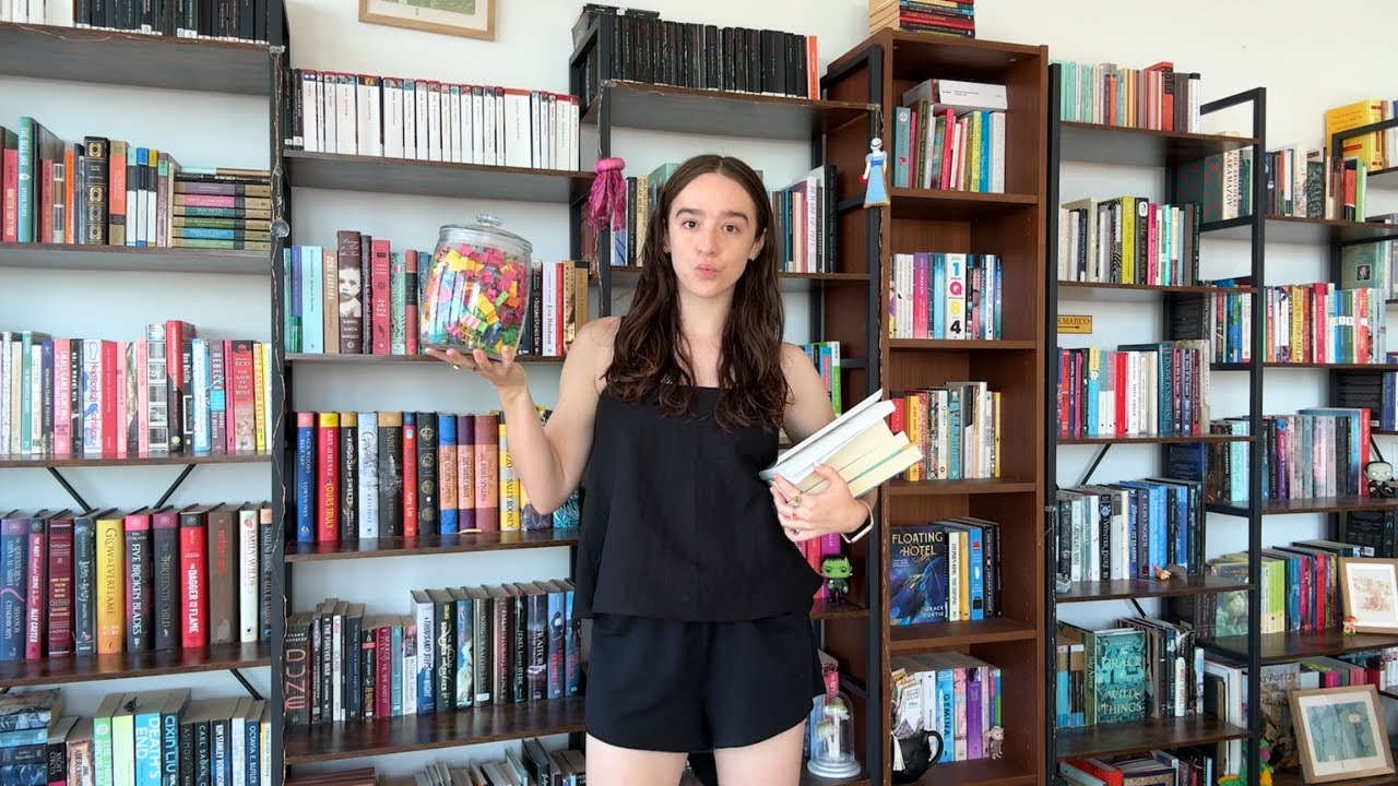 READ IT OR YEET IT ep. 4 🗑️ bookshelf clean-up, big unhaul & declutter