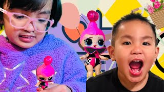 LOL Water Balloon Surprise I Ana and Noah Toy Review