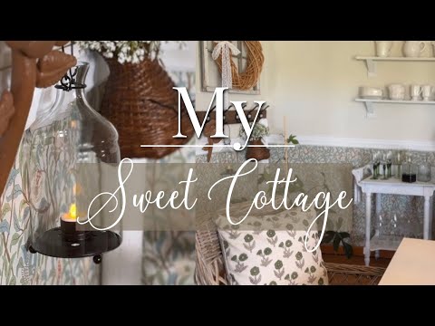 Our New Wallpaper! Budget Friendly Decorating Ideas with Thrifted Finds-Flipped-Repurposed-Styled thumbnail