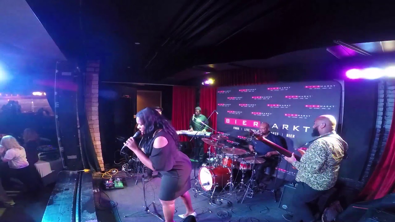 Chicken & Waffles Band The Bier Markt (Esplanade) Toronto NYE 2018