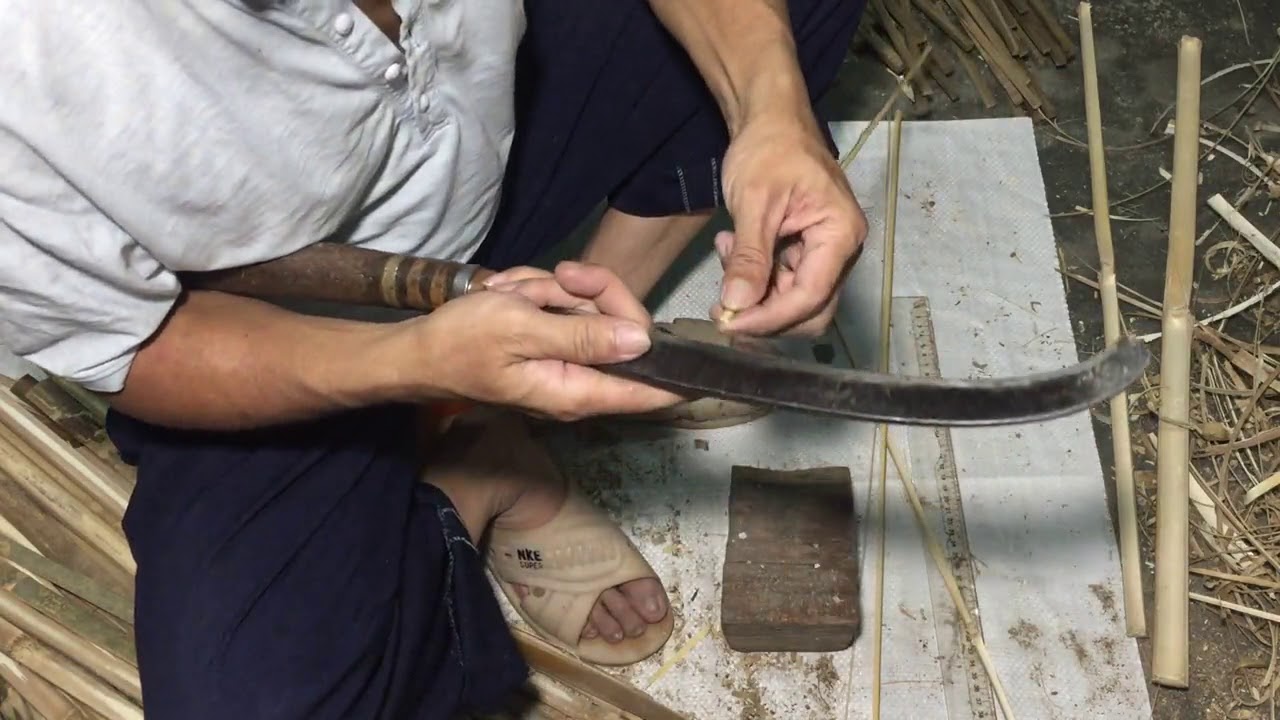 Hướng dẫn chẻ tre thành nhiều que nhỏ - YouTube