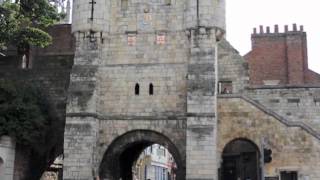 Celebrity Ivan Bootham: Bootham Bars Wealth