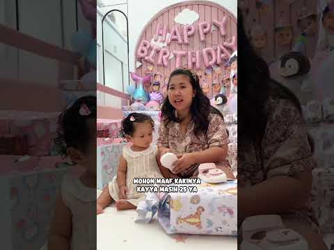 Unboxing kado ulang tahun Kayya