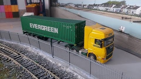 M&D: OO Gauge Container Weathering