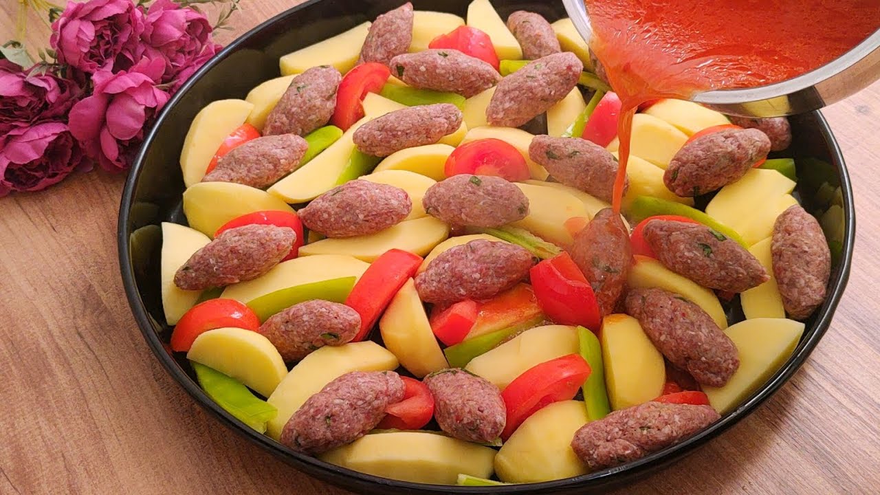 iZMiR KÖFTE LEZZETİNDE KÖFTE PATATES TARİFİ ???? 10 DAKİKANIZI ALMAYAN KOLAY KÖFTELi ANA YEMEK iZMiR KÖFTE LEZZETİNDE KÖFTE PATATES TARİFİ ???? 10 DAKİKANIZI ALMAYAN KOLAY KÖFTELi ANA YEMEK