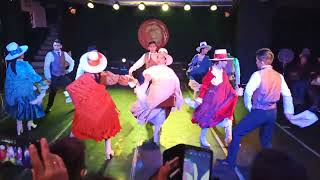 Video thumbnail of "Bafopaz Cueca   Tu Orgullo"