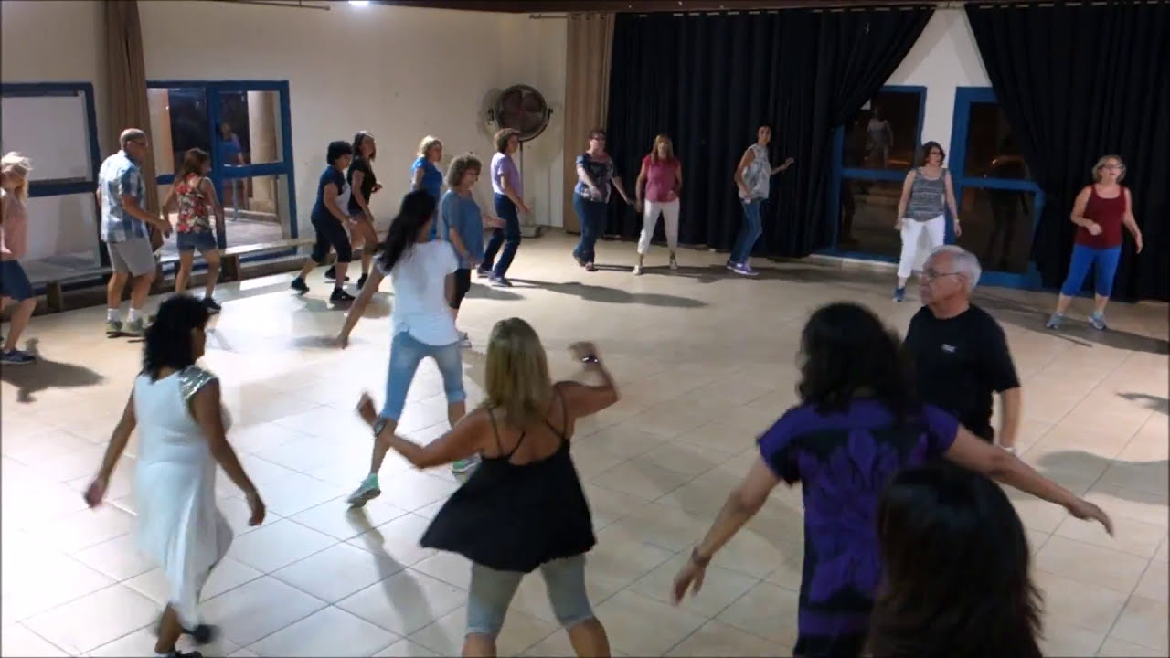 תן לי בדרבוקה ריקוד מעגל - Ten Li Badarbuka Dance