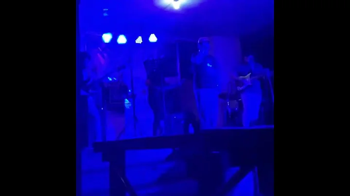 Poetic License - Babaeng Laagan