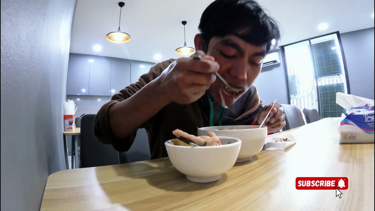 Eating Favorite Nom Banchok Noodles with 7 Fresh Toppings! Authentic Street Food