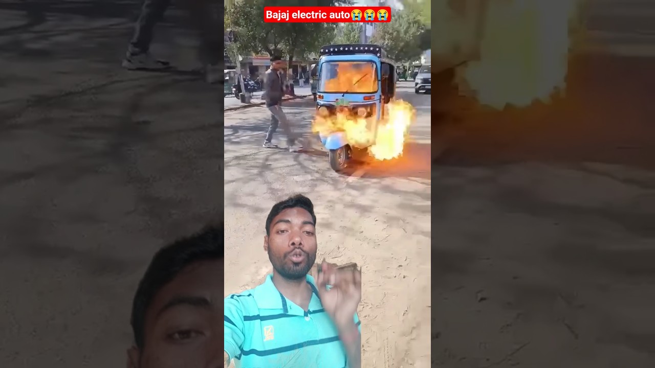 The owner set the Bajaj electric auto on fire. 😱