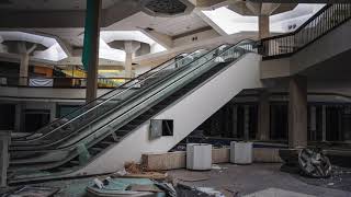 Undone -- The Sweater Song by Weezer but it's playing in an empty shopping mall