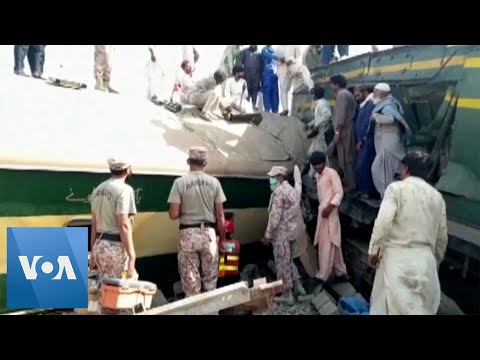 Train Collision in Pakistan Leaves Dozens Dead