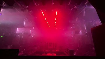 This is my work. Please feel free to offer your comments. The lighting console used is GrandMA2.