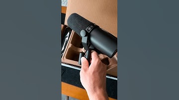 Shure SM7B Unboxing