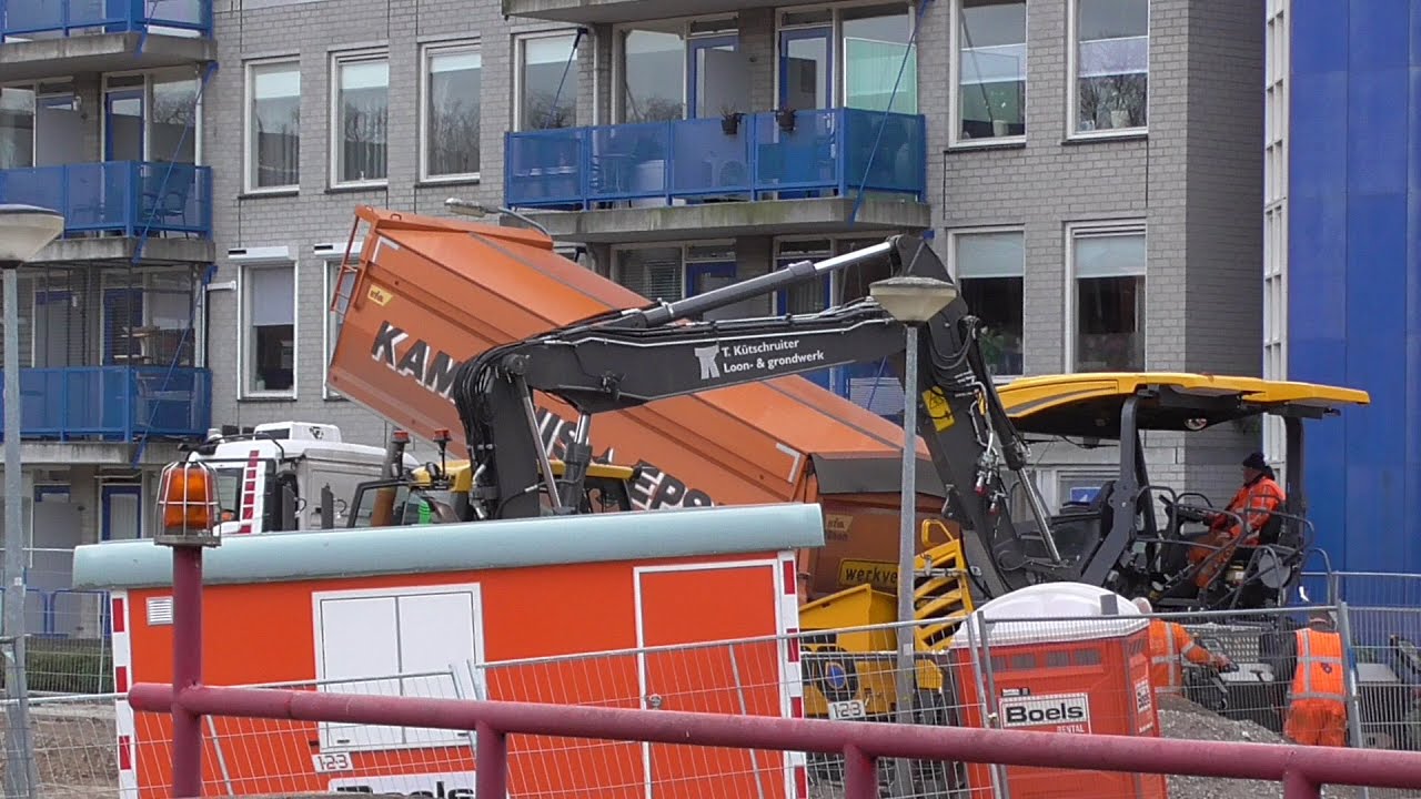 TKWM Wijchen deel 7 / het asfalteren