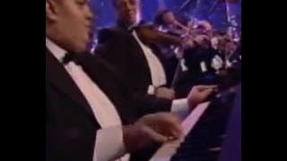 ابوبكر سالم بلفقيه مهرجان أبها 99 عادك الا صغير