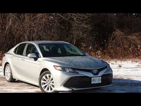 car-review-|-2018-toyota-camry-hybrid-|-driving.ca