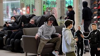 VR SCREAMING IN THE MALL
