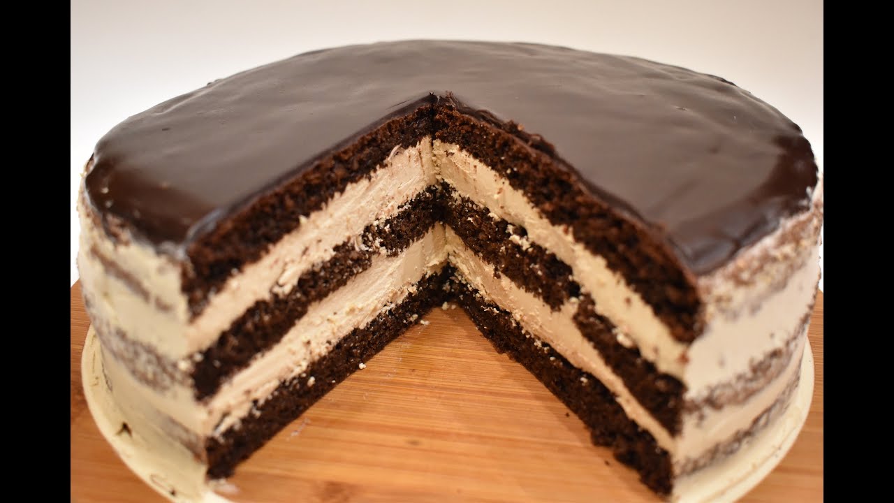 Tort  orzechowy z kremem maślanym