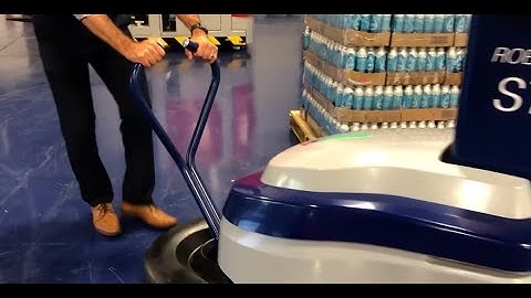 How to move Robot S7 to the pallet to begin wrapping your first pallet load