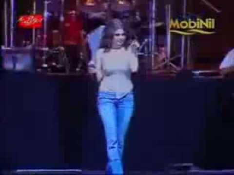 Haifa Wehbe singing in French horribly