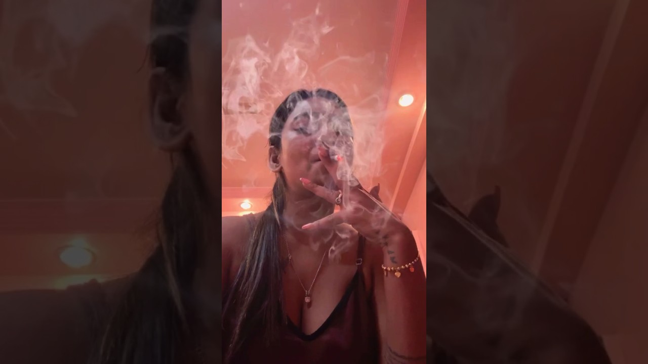 Attitude Girls Smoking 🚭💔💔🚬 