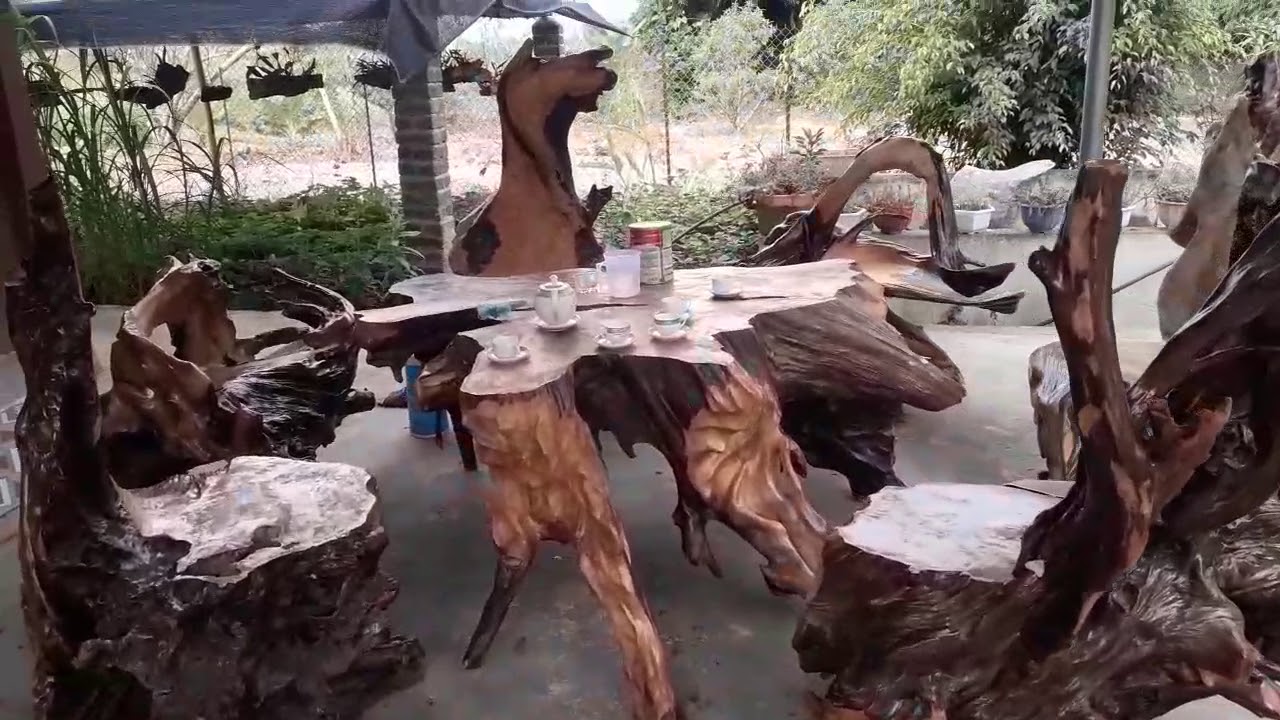 Bàn ghế lũa khủng.