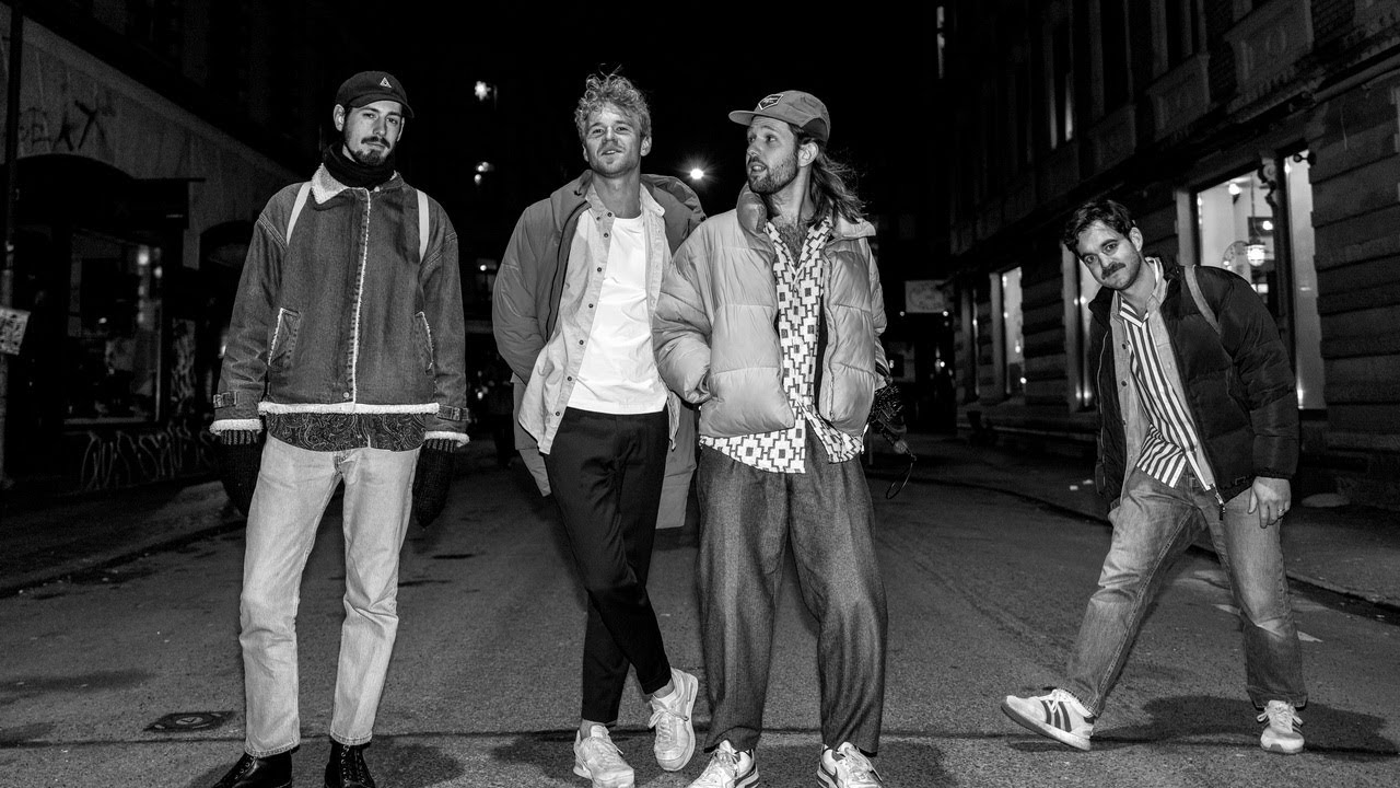 Messed!Up Live Session: Two Year Vacation - "Majored In Broken Hearts"