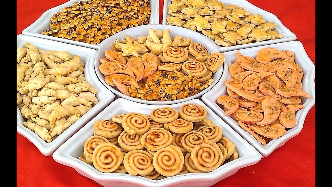 مملحات راقية باشكال مختلفة ونكهات مختلفة من نفس العجين