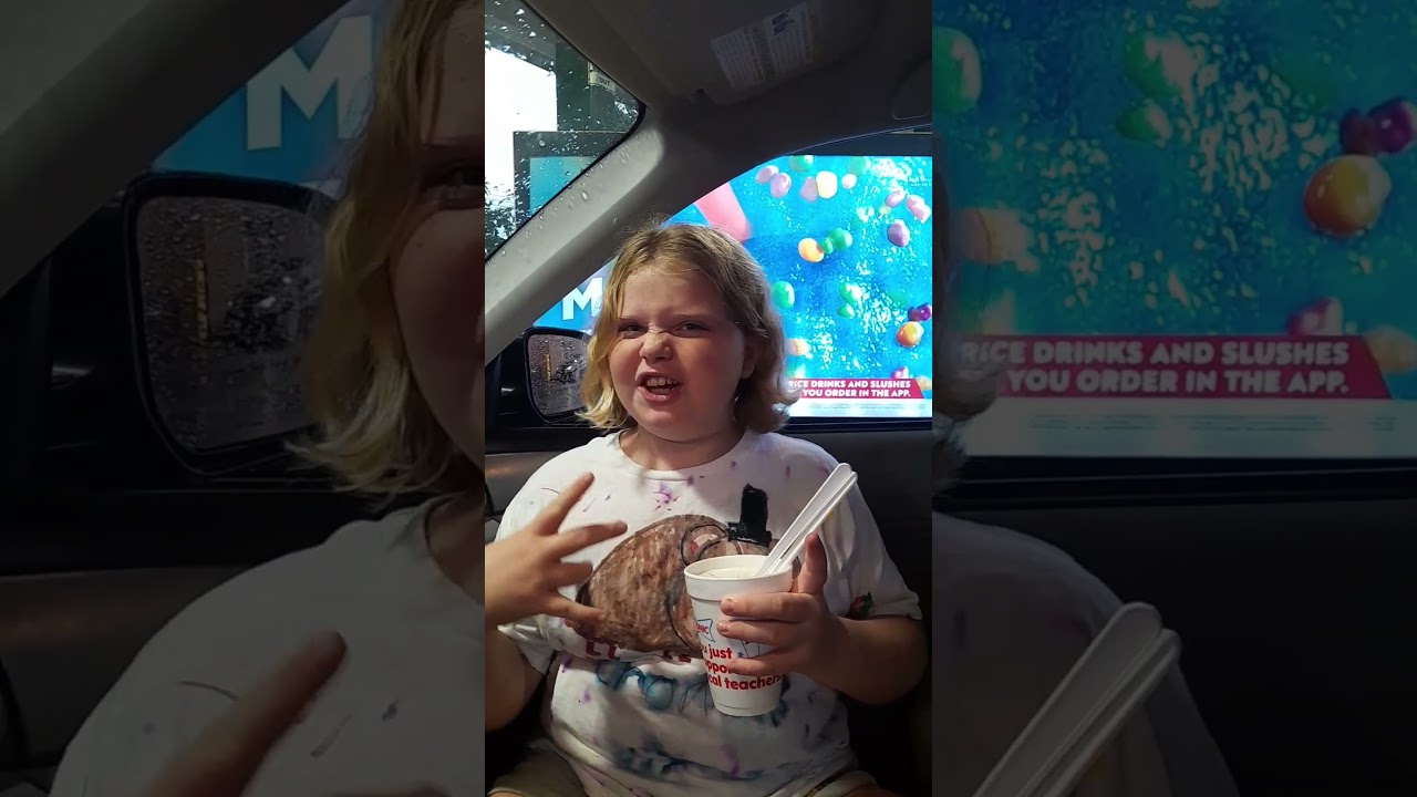 Trying the Chocolate Brownie Chunk Sonic Blast