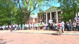 Video shows man detained at Virginia courthouse