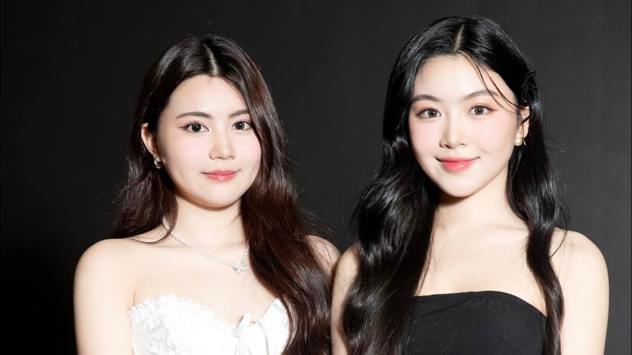 Siêu sự kiện: 2 con gái Quyền Linh đẹp như hoa hậu đi thảm đỏ cùng Anh Tú Atus - chồng Diệu Nhi