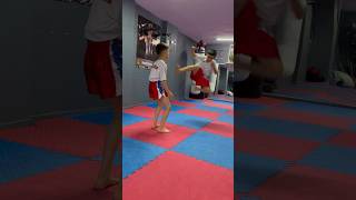 Uçan tekme #wushu #eğlenceli #karete #kickboxing #jimnastik #muaythai #mma #sanda #ufc #boks